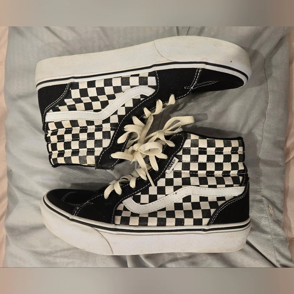 Vans Black‎ and White Checkered Sneakers